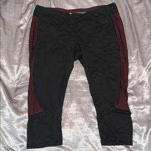 Black and burgundy workout leggings